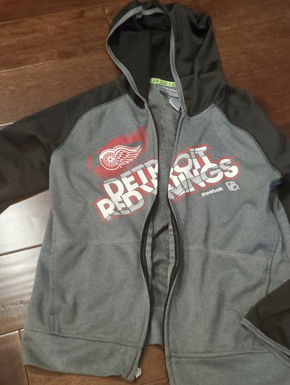 Reebok Gray & Black Detroit Red Wings Kids Zip Hoodie with Red Logo Zipper Is Br